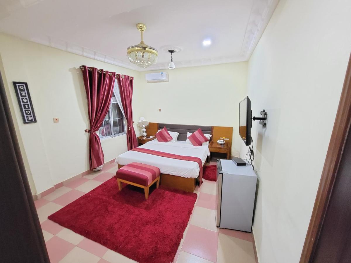 Afri-Royal Hotel Accra Exterior photo